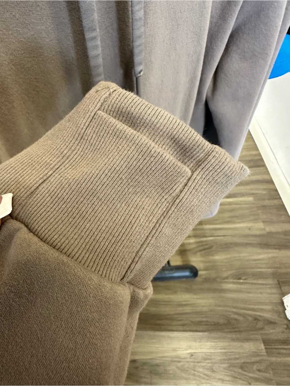 Athleta Men's Taupe Knit Joggers